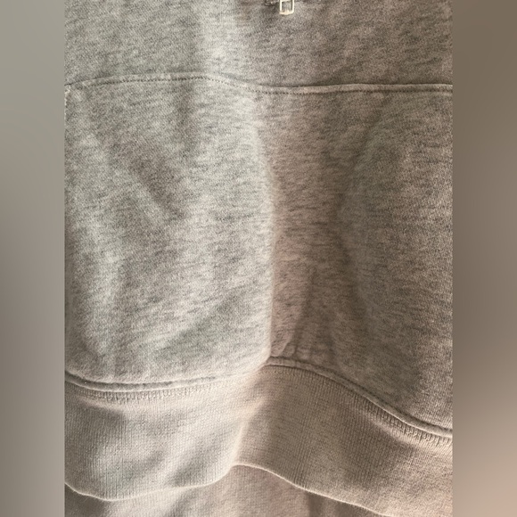 Abercrombie cropped sweatshirt - Picture 4 of 5